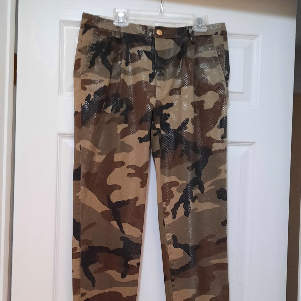 History Repeats Camo Pants - size TG 42/ Size 8